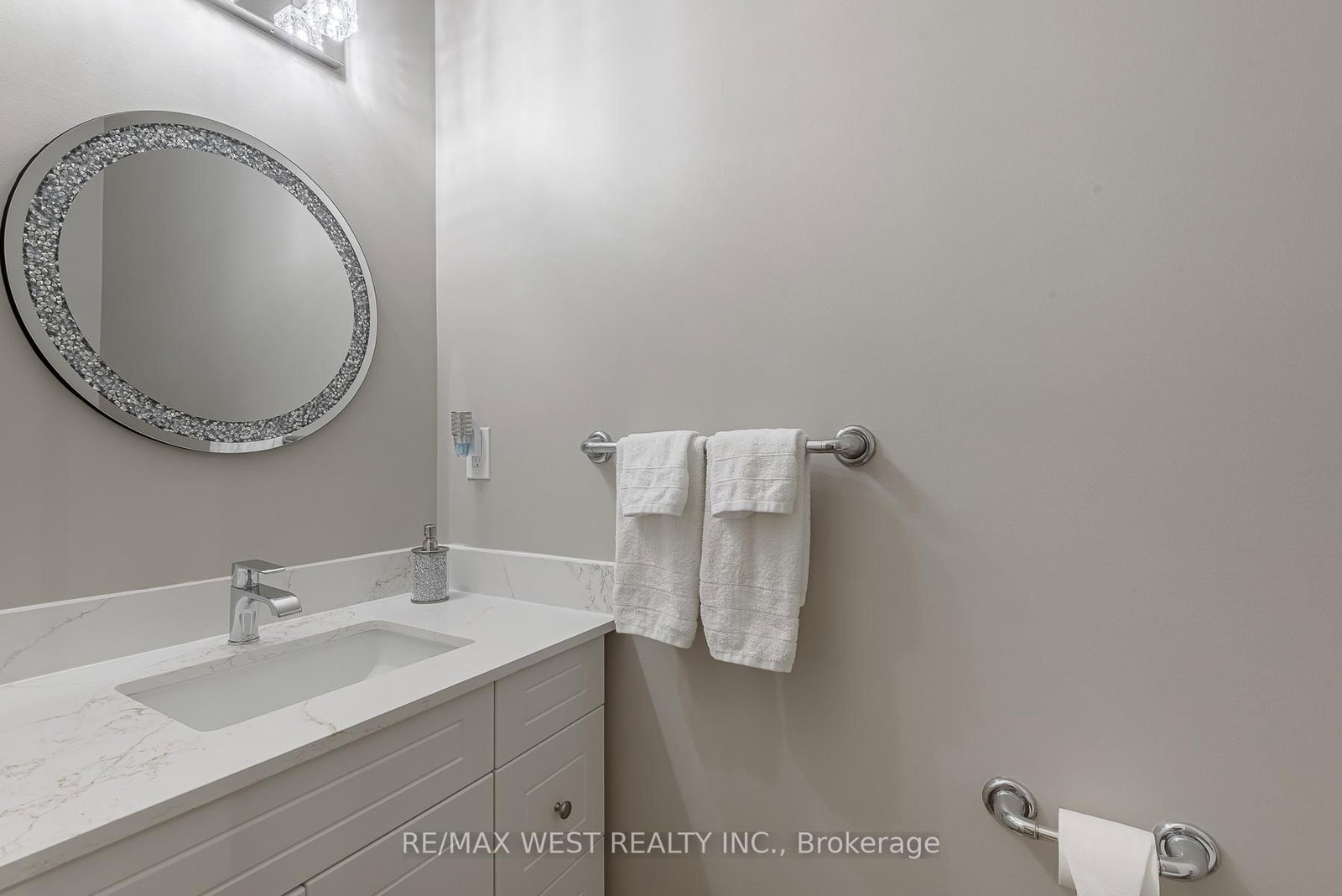 Detached House for sale at 17 Hawkridge Trail, Brampton, Ontario, L6P 2T5 - Brampton East - MLS: W12967644