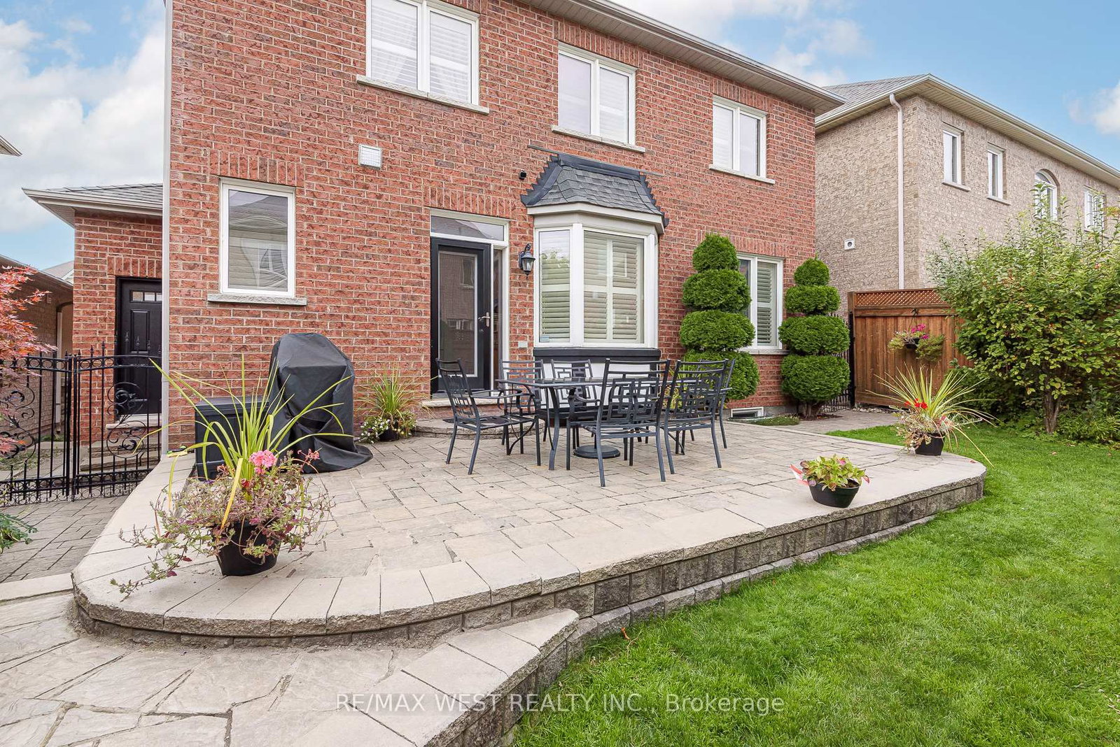 Detached House for sale at 17 Hawkridge Trail, Brampton, Ontario, L6P 2T5 - Brampton East - MLS: W12967644