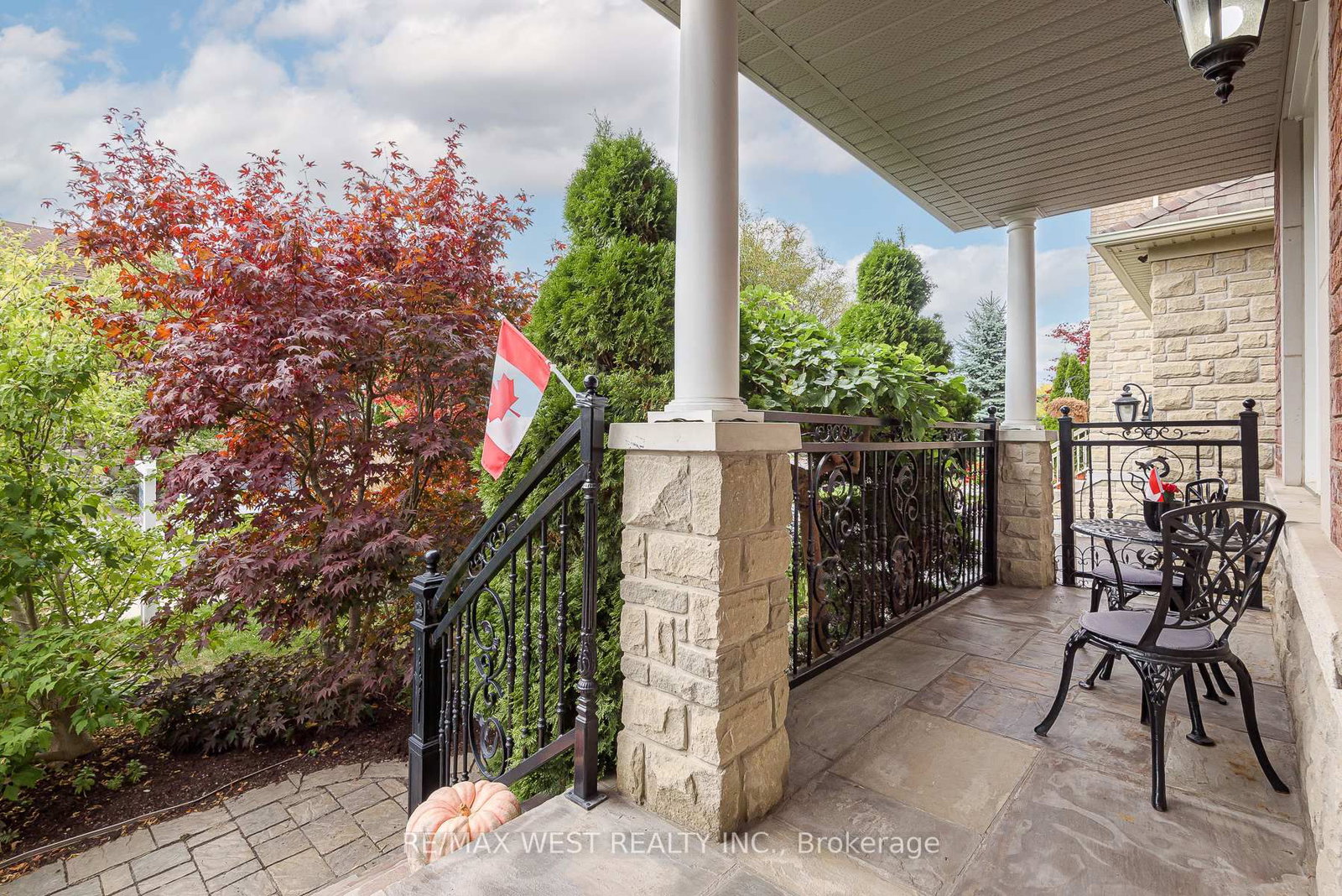 Detached House for sale at 17 Hawkridge Trail, Brampton, Ontario, L6P 2T5 - Brampton East - MLS: W12967644