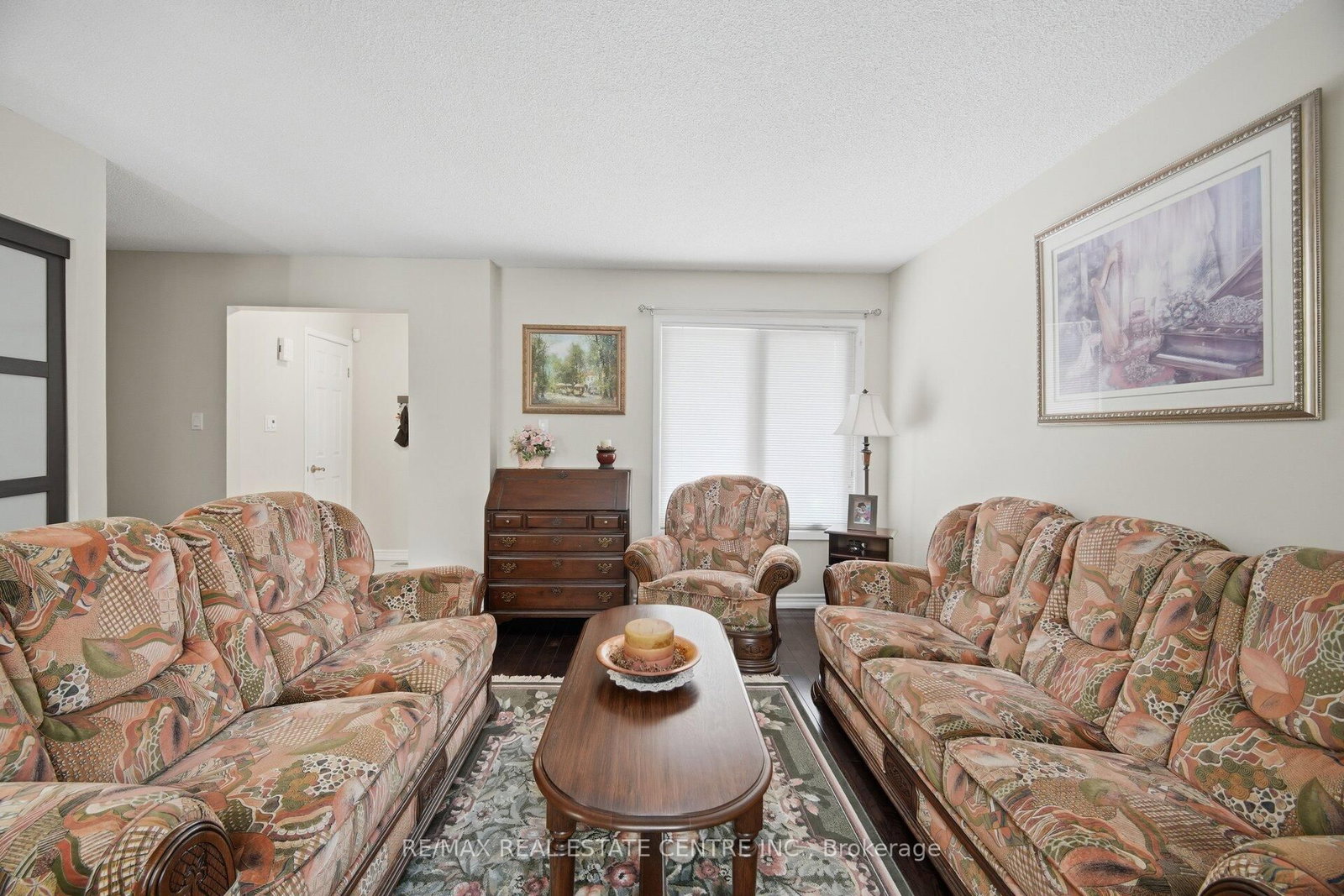 Detached House for sale at 11 Sheringham Street, Brampton, Ontario, L6Z 2P5 - Heart Lake West - MLS: W12967722