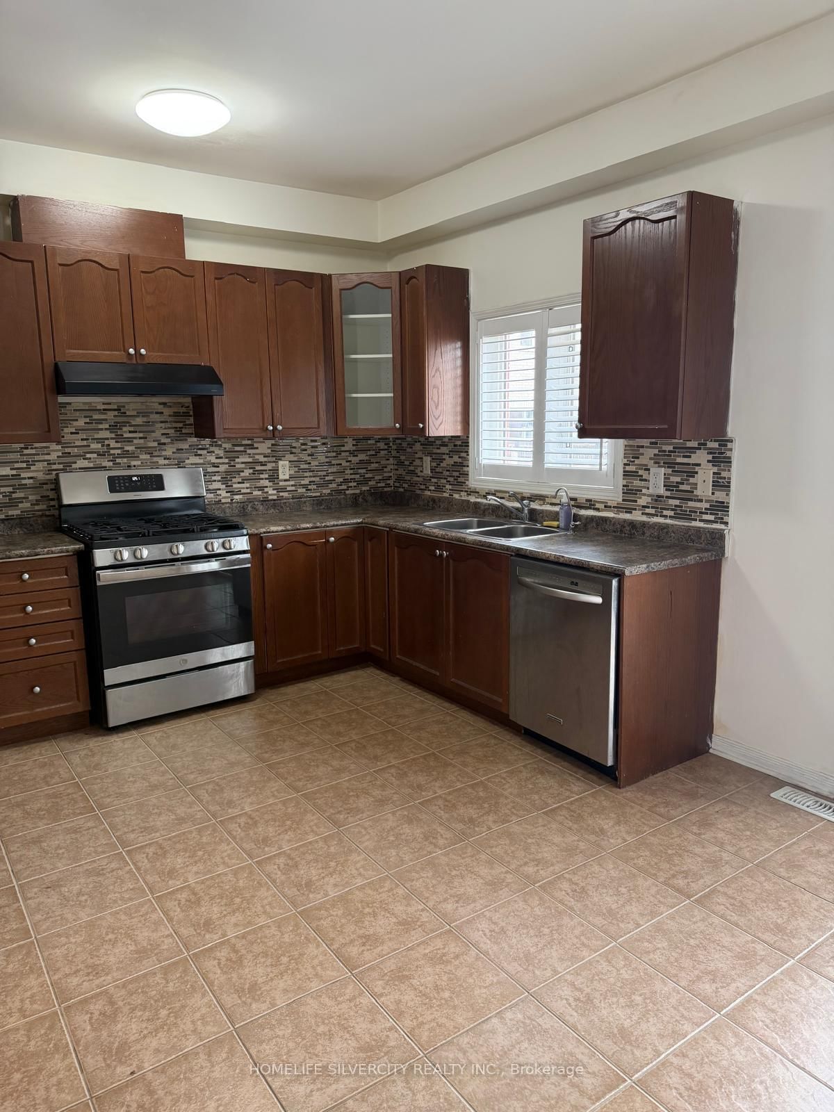 Semi-Detached House for sale at 66 Kilrea Way, Brampton, Ontario, L6X 0R1 - Credit Valley - MLS: W12967782