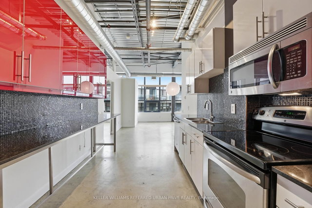 PH7 - 363 Sorauren Avenue