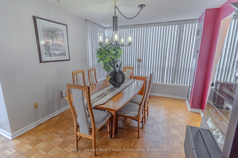 1112 - 12 Laurelcrest St, Brampton, L6S 5Y4 | Image 2