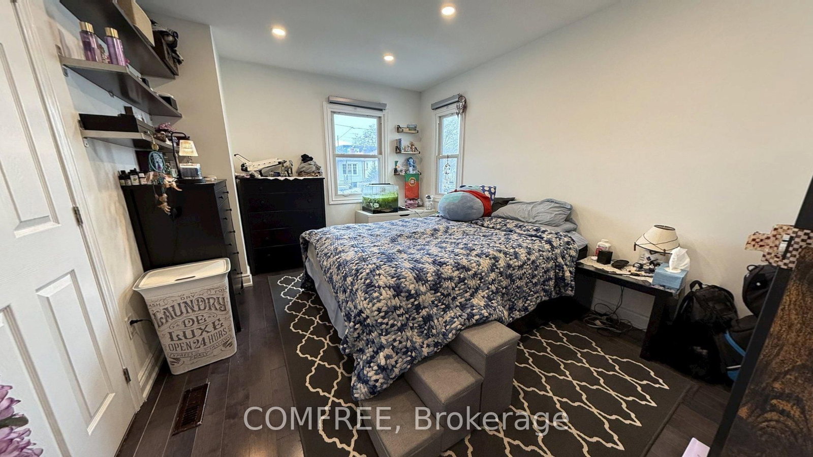 Detached House for sale at 89 Seventeenth Street, Toronto, Ontario, M8V 3K5 - New Toronto - MLS: W12967868