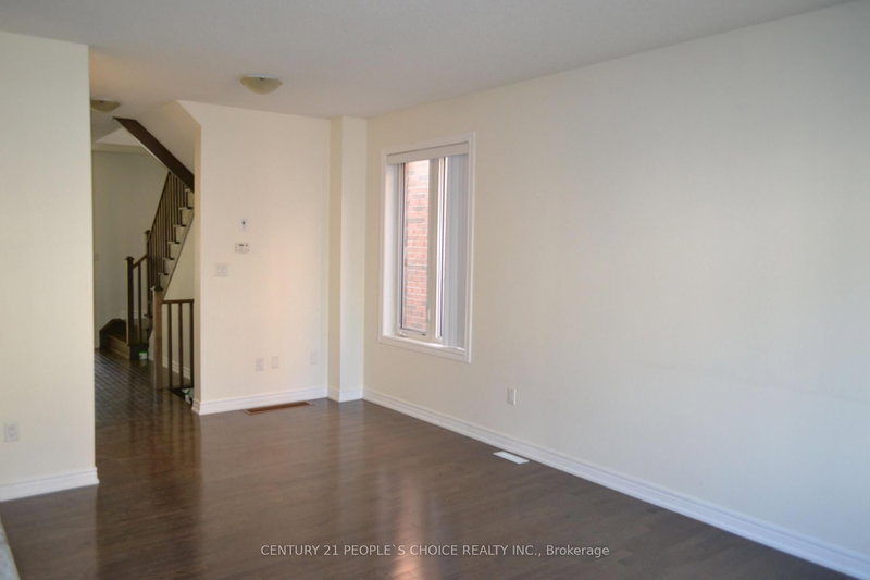 206 Fruitvale Circ, Brampton, L7A 5C3 | Image 3