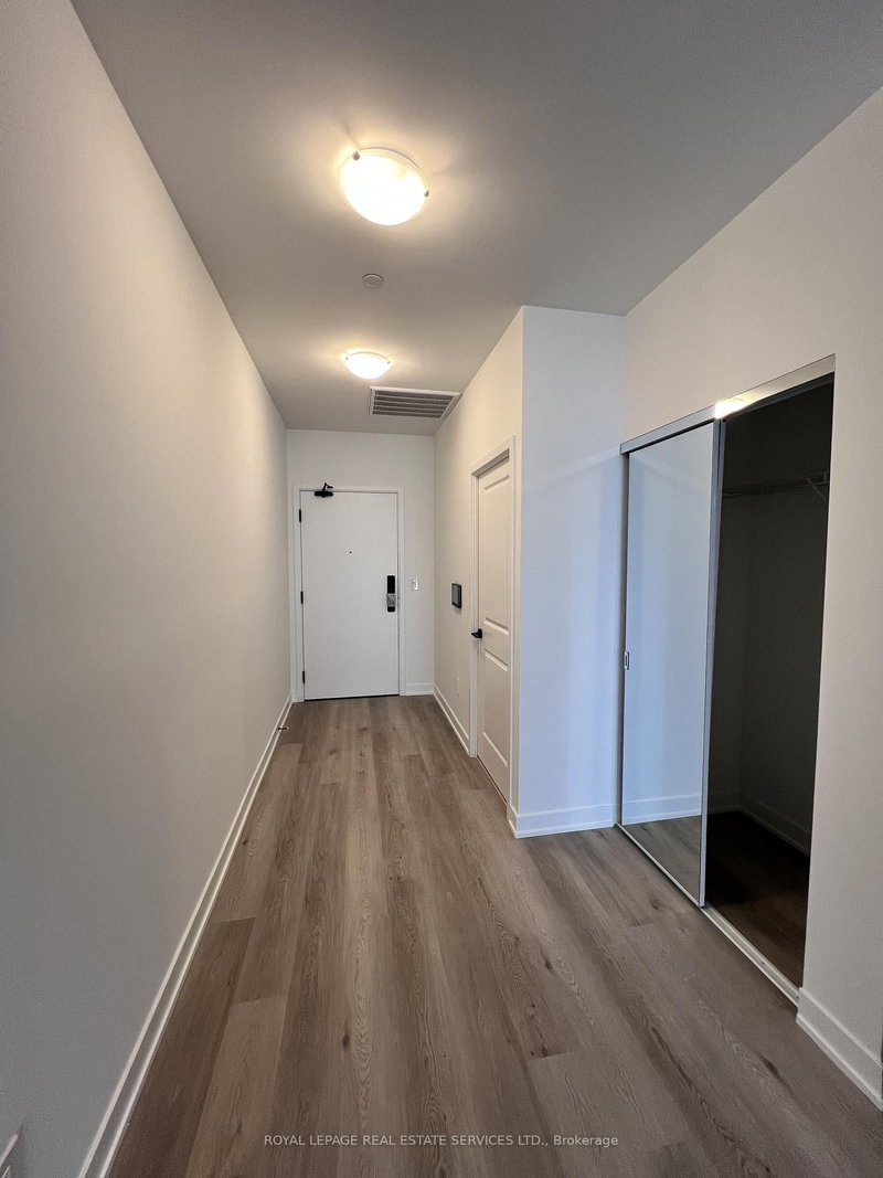 408 - 2075 Lakeshore Rd, Burlington, L7R 1E2 | Image 3