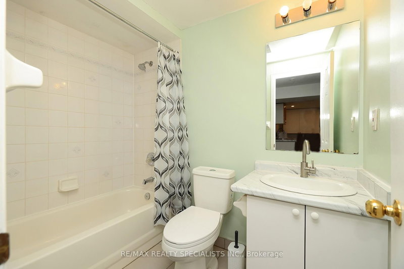 6487 SAPLING Tr, Mississauga — 7