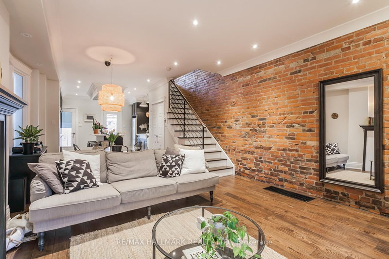 home for lease on 281 Symington Avenue