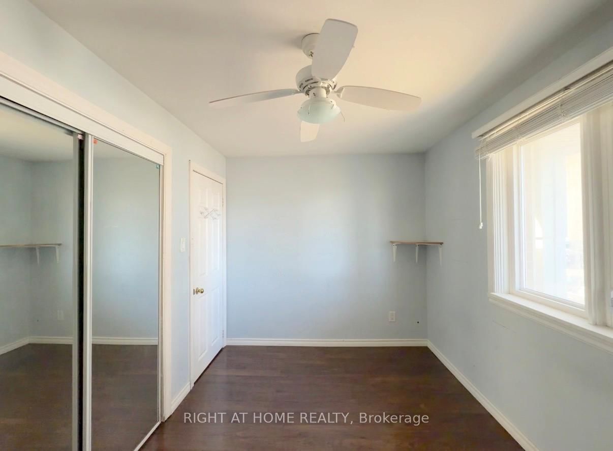 Townhouse for sale at 270 Town House Crescent, Brampton, Ontario, L6W 3C7 - Brampton East - MLS: W12968392