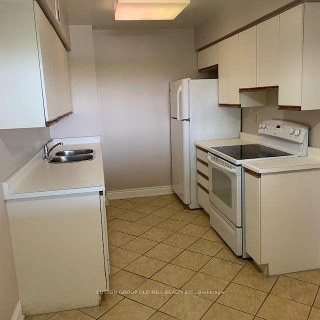 2405 - 1300 Islington Avenue