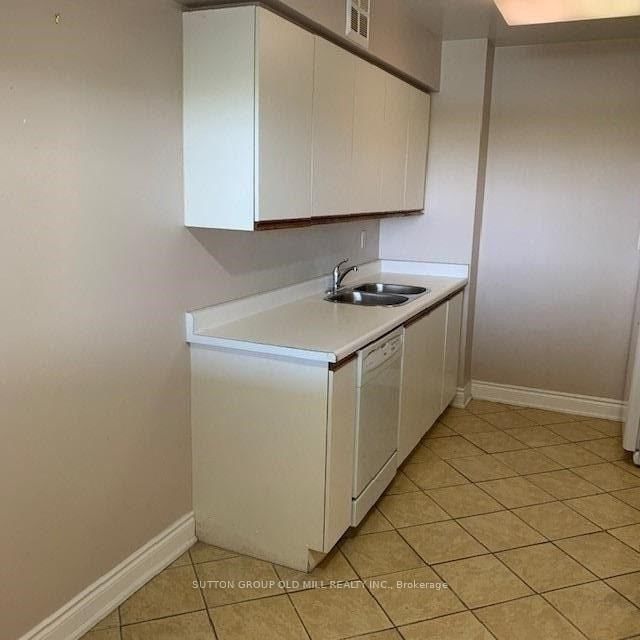 2405 - 1300 Islington Avenue