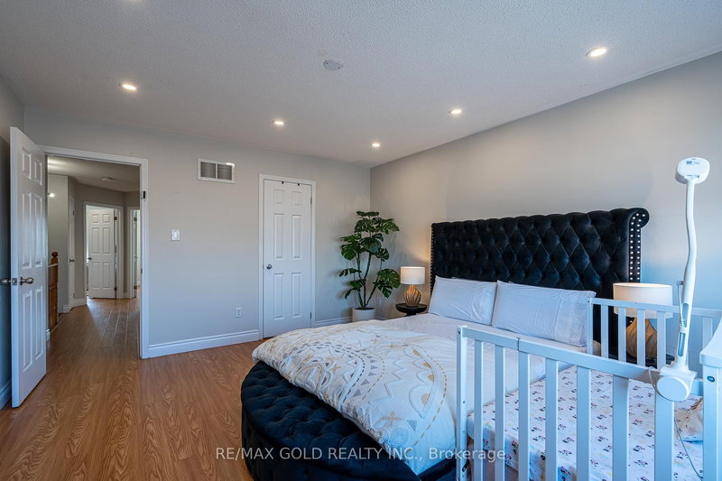 113 Rockgarden Tr, Brampton — 16