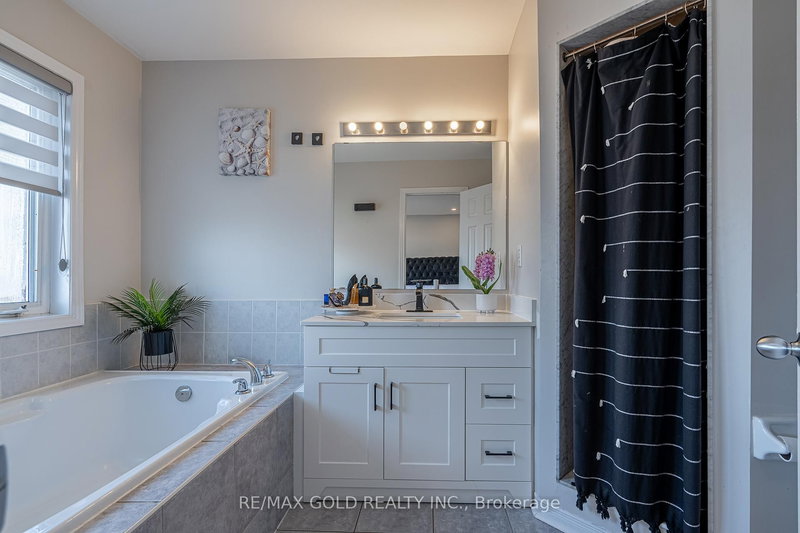 113 Rockgarden Tr, Brampton — 18