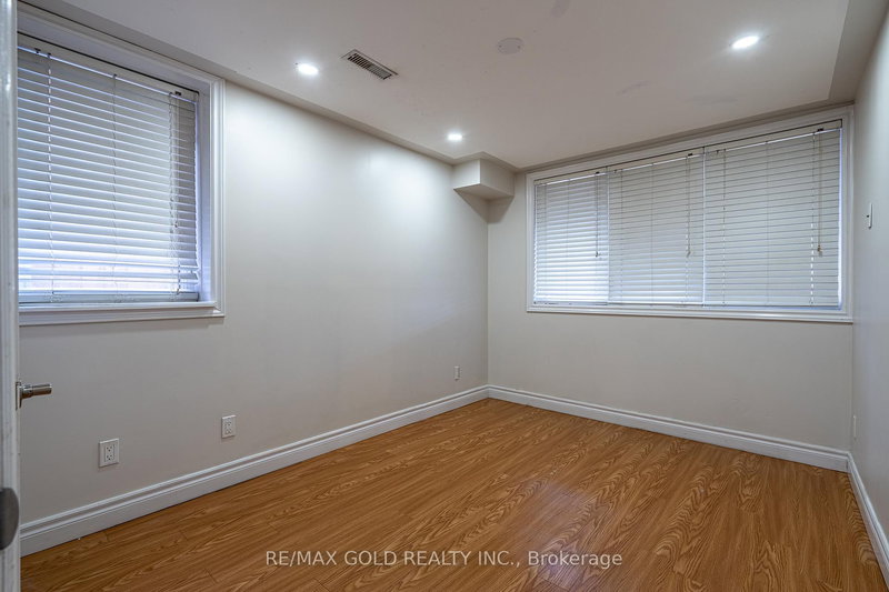 113 Rockgarden Tr, Brampton — 27