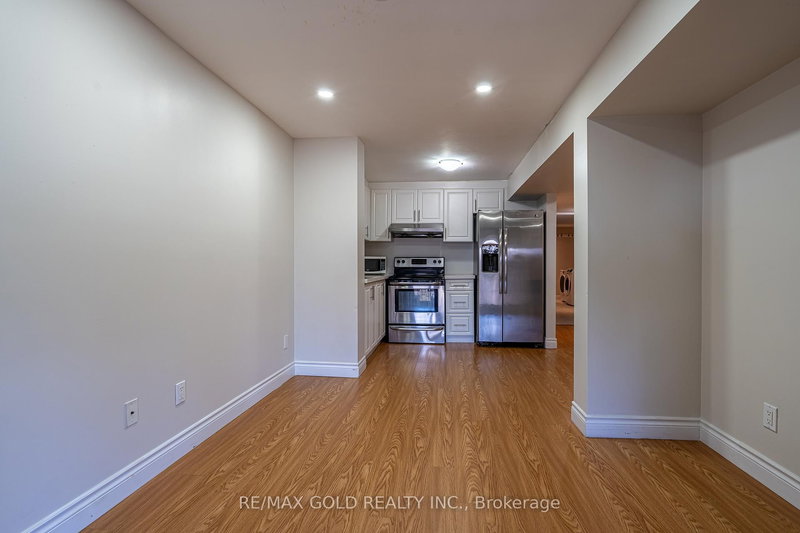 113 Rockgarden Tr, Brampton — 30