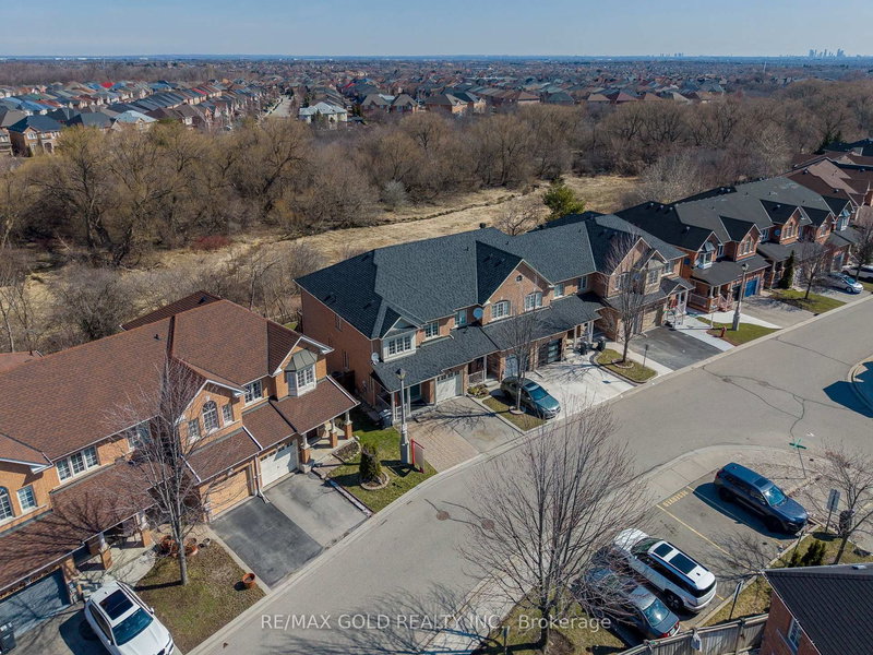 113 Rockgarden Tr, Brampton — 47