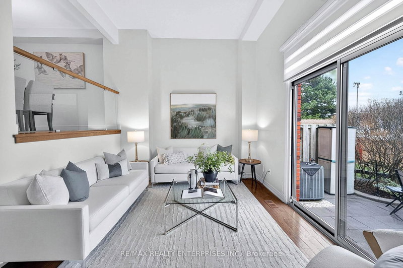 10-3360 Council Ring Rd, Mississauga — 10