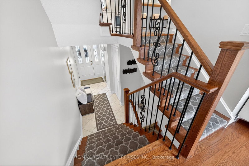 10-3360 Council Ring Rd, Mississauga — 9