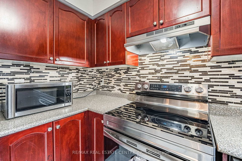 22 Tanasi Rd, Brampton — 10