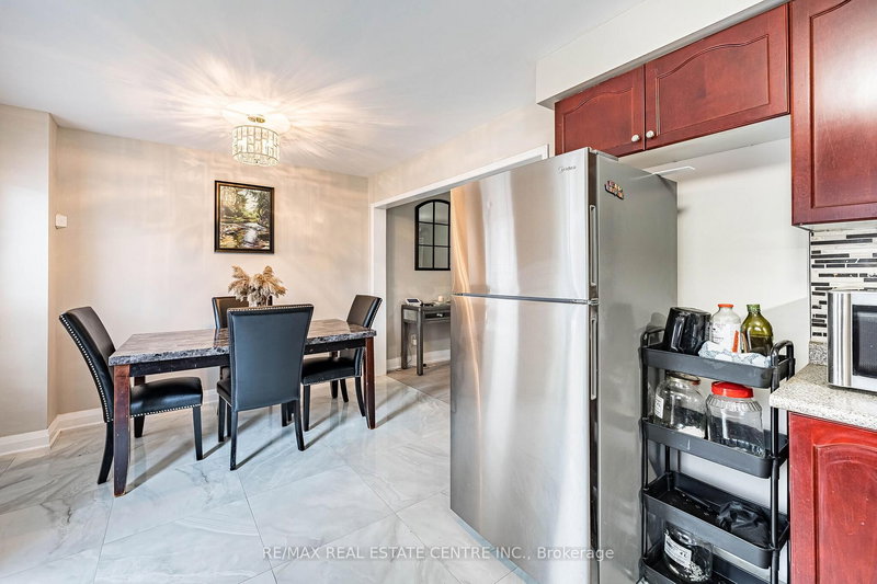 22 Tanasi Rd, Brampton — 11