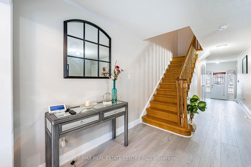 22 Tanasi Rd, Brampton — 13