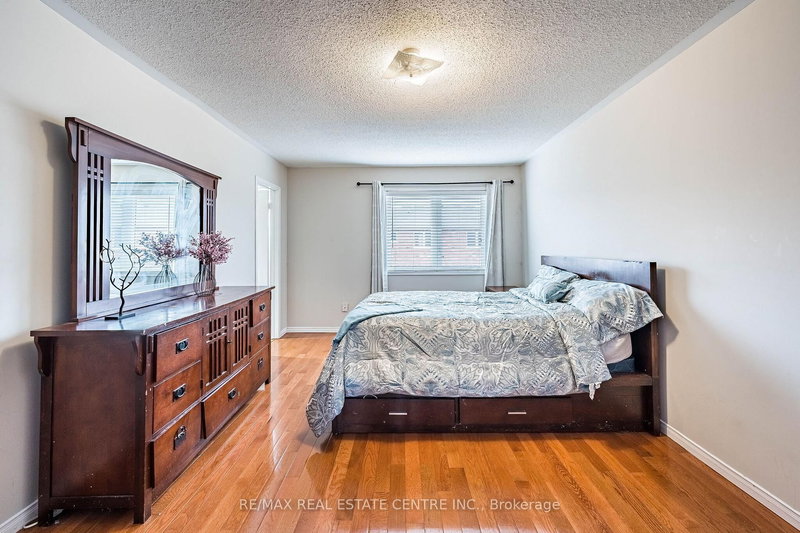 22 Tanasi Rd, Brampton — 14