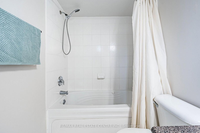 22 Tanasi Rd, Brampton — 19