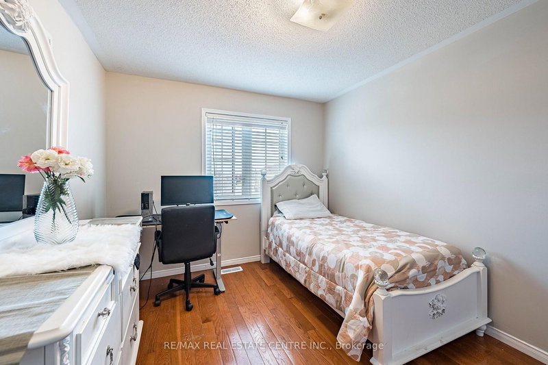 22 Tanasi Rd, Brampton — 20