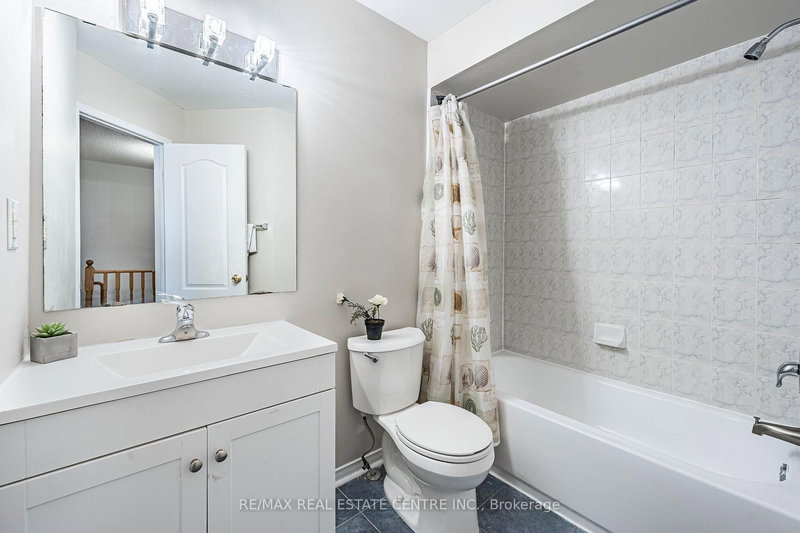 22 Tanasi Rd, Brampton — 24