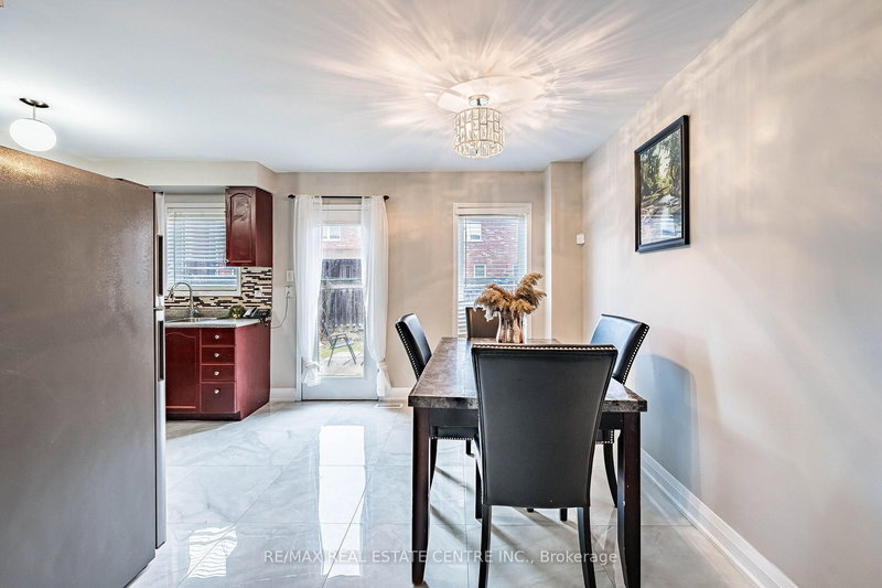 22 Tanasi Rd, Brampton — 6