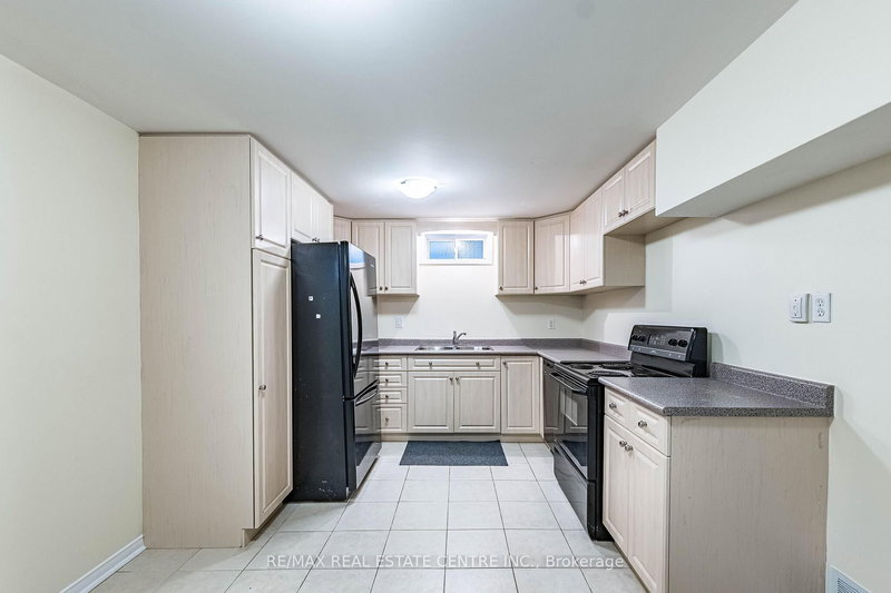 43 Briarcroft Rd, Brampton — 39