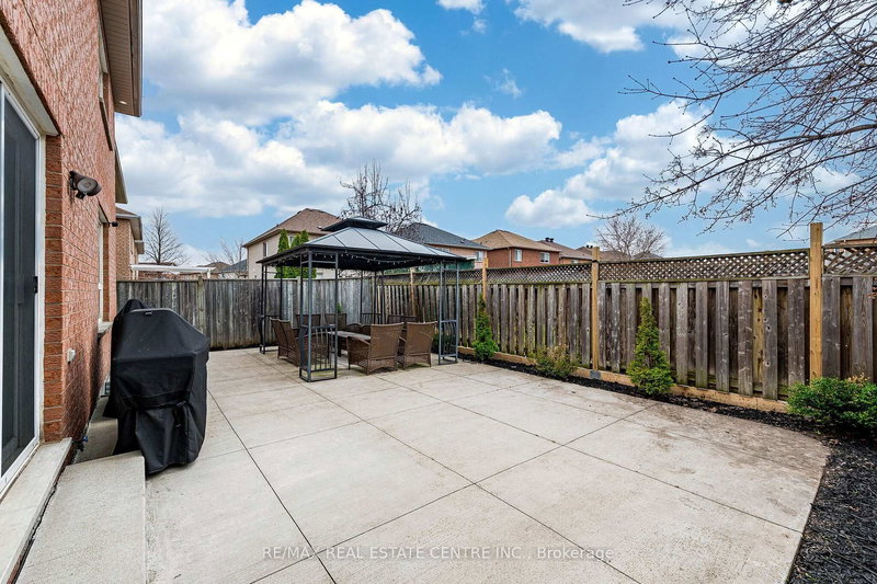 43 Briarcroft Rd, Brampton — 44