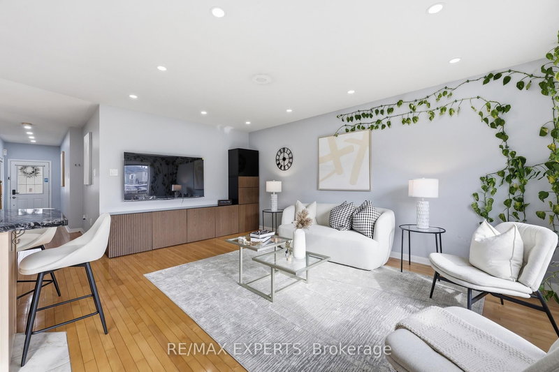 926 Thompson Rd S, Milton, L9T 0L7 | Image 3