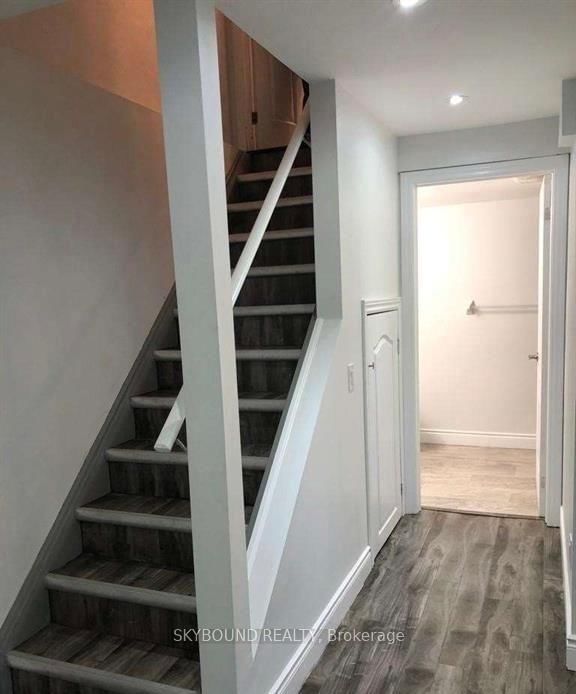 Detached House for lease at (Lower)-981 Asleton Boulevard, Milton, Ontario, L9T 8K3 - Willmott - MLS: W12969090