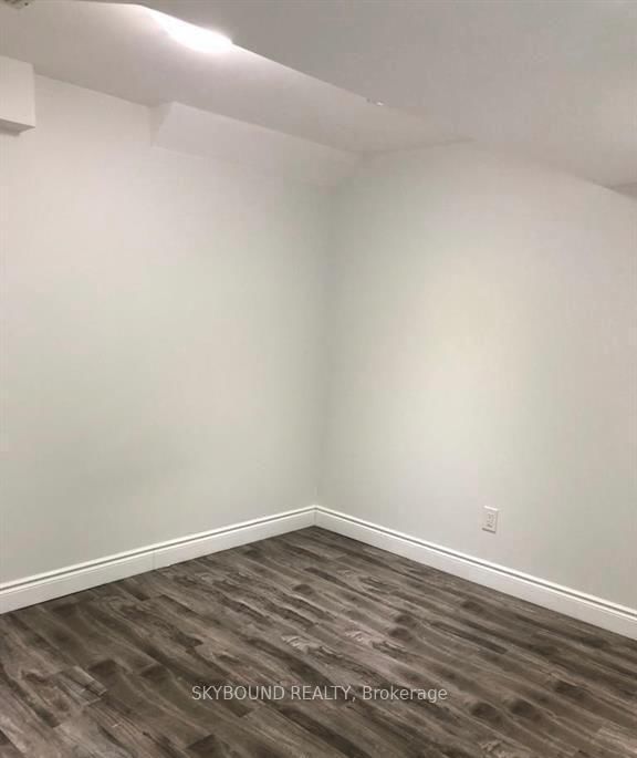 Detached House for lease at (Lower)-981 Asleton Boulevard, Milton, Ontario, L9T 8K3 - Willmott - MLS: W12969090