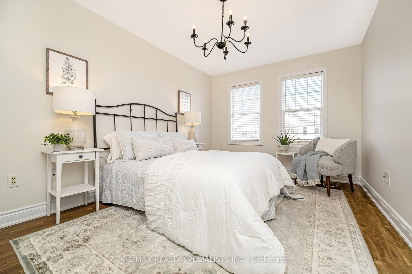 Listing Image 22