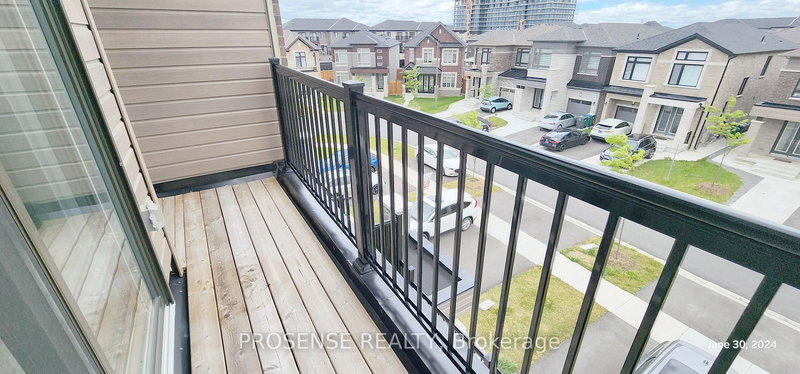 22 Ravenbury St, Brampton — 44