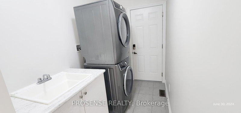 22 Ravenbury St, Brampton — 47