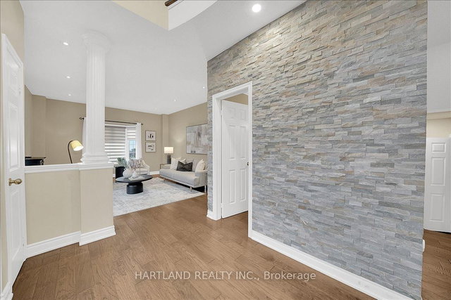 3770 Deepwood Heights