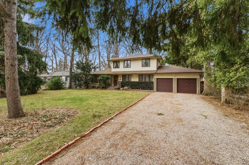 95 Oakes Dr, Mississauga, L5G 3M2 | Image 2