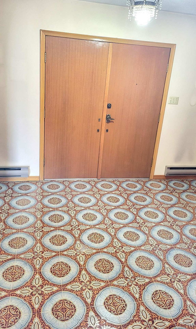 6800 Second Line West Line, Mississauga, L5W 1M9 | Image 2