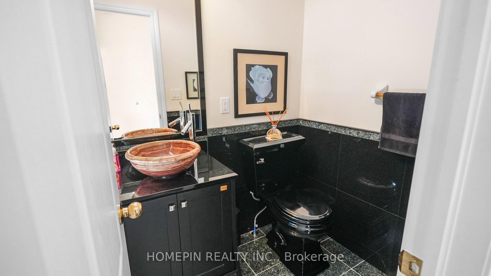 Detached House for sale at 74 Dewside Drive, Brampton, Ontario, L6R 0X5 - Sandringham-Wellington - MLS: W12969382