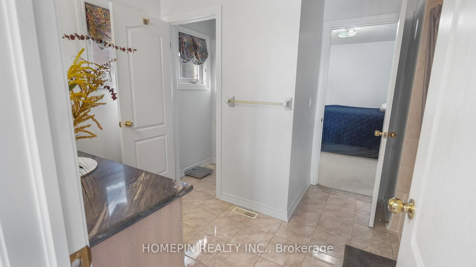 Detached House for sale at 74 Dewside Drive, Brampton, Ontario, L6R 0X5 - Sandringham-Wellington - MLS: W12969382