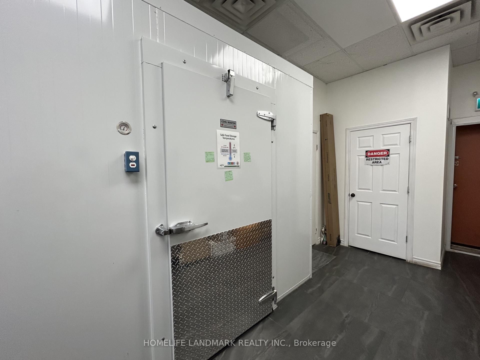 575 River Glen Boulevard, Unit 5