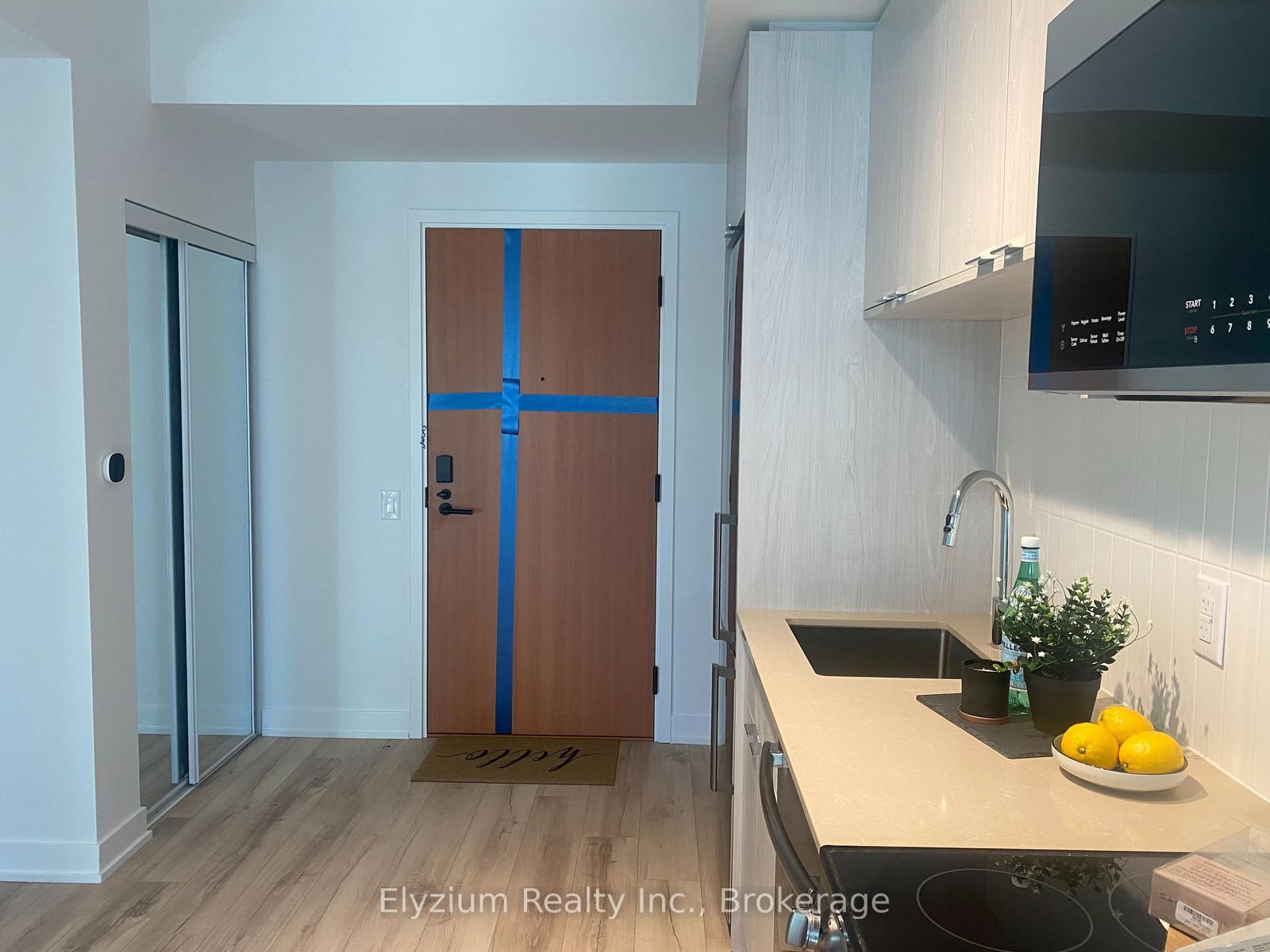 1660 Bloor Street W, Unit 304 - Photo 2