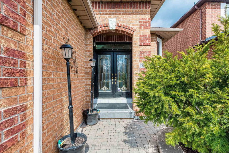 60 Red Maple Dr, Brampton, L6X 4M1 | Image 3