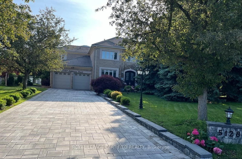 5128 Elderview Crt, Mississauga, L5M 5A9 | Image 3