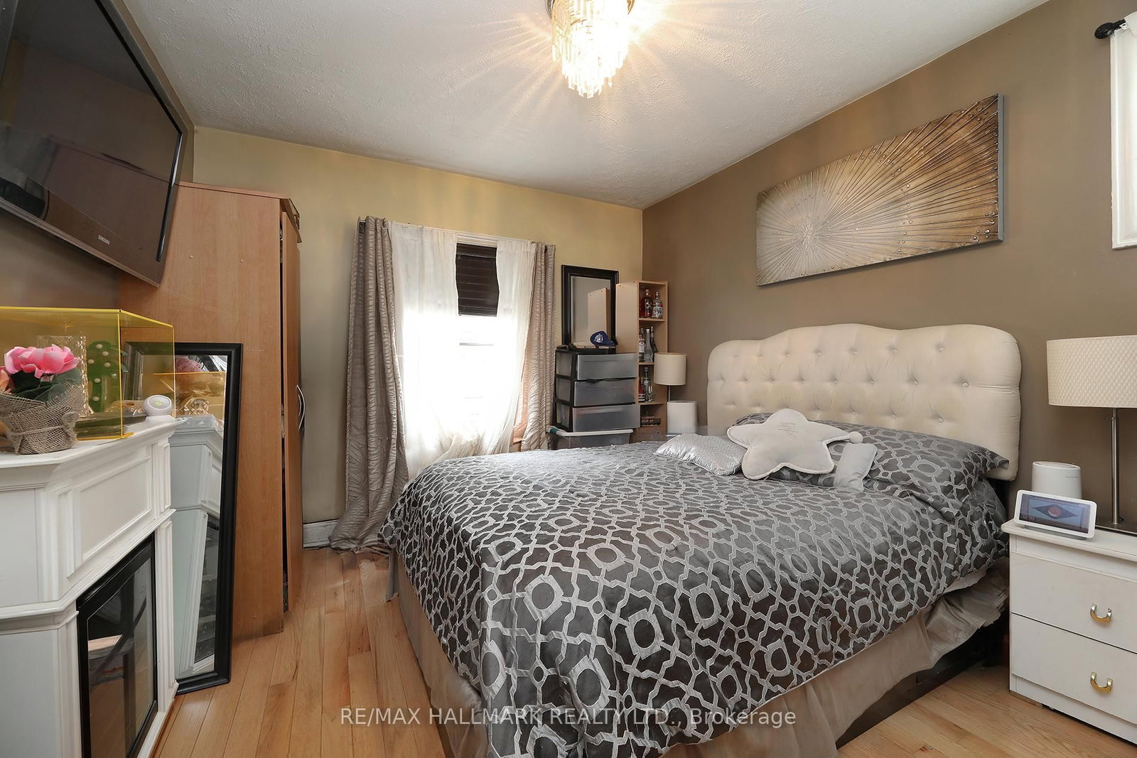 Detached House for sale at 2095 Keele Street, Toronto, Ontario, M6M 3Y8 - Beechborough-Greenbrook - MLS: W12969892