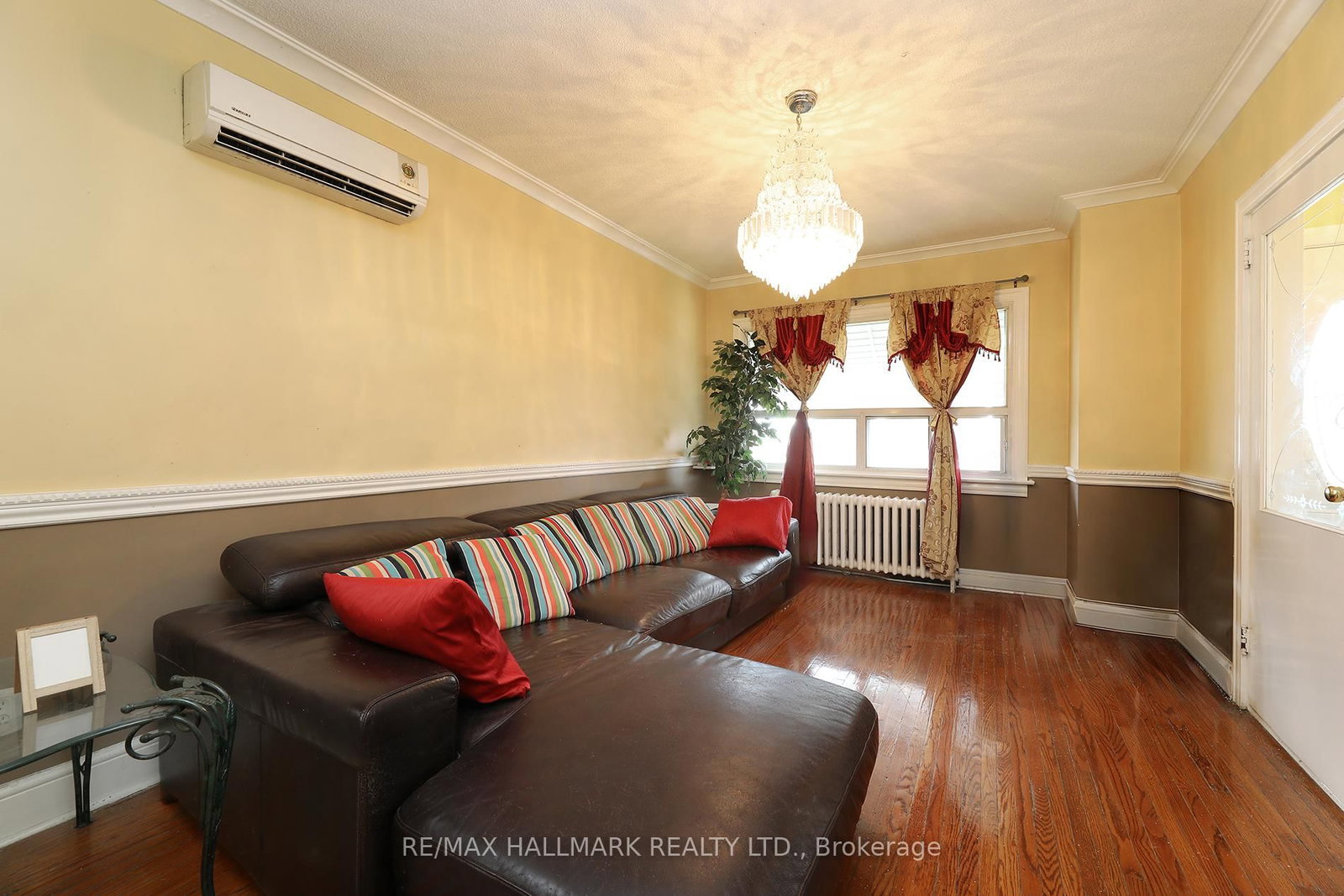 Detached House for sale at 2095 Keele Street, Toronto, Ontario, M6M 3Y8 - Beechborough-Greenbrook - MLS: W12969892