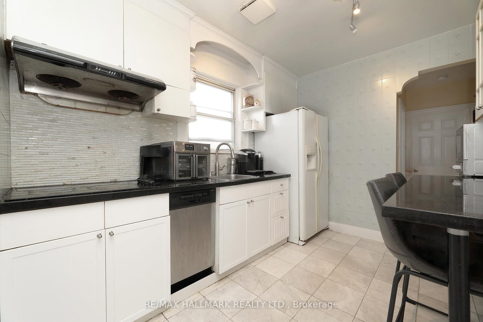 Detached House for sale at 2095 Keele Street, Toronto, Ontario, M6M 3Y8 - Beechborough-Greenbrook - MLS: W12969892